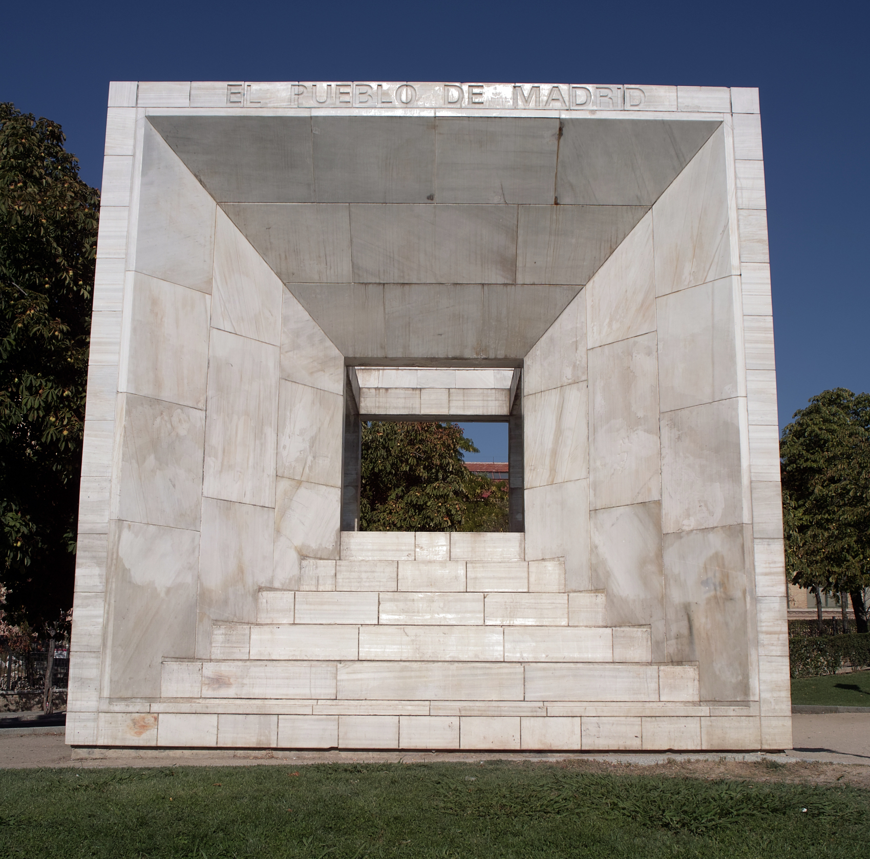 mONUMENTO Á CONSTITUCIÓN