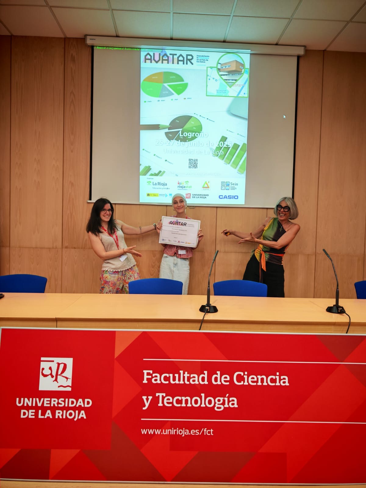 Entrega da mención de honra na fase nacional