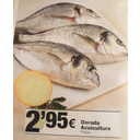 Oferta de pescado a la venta por pieza