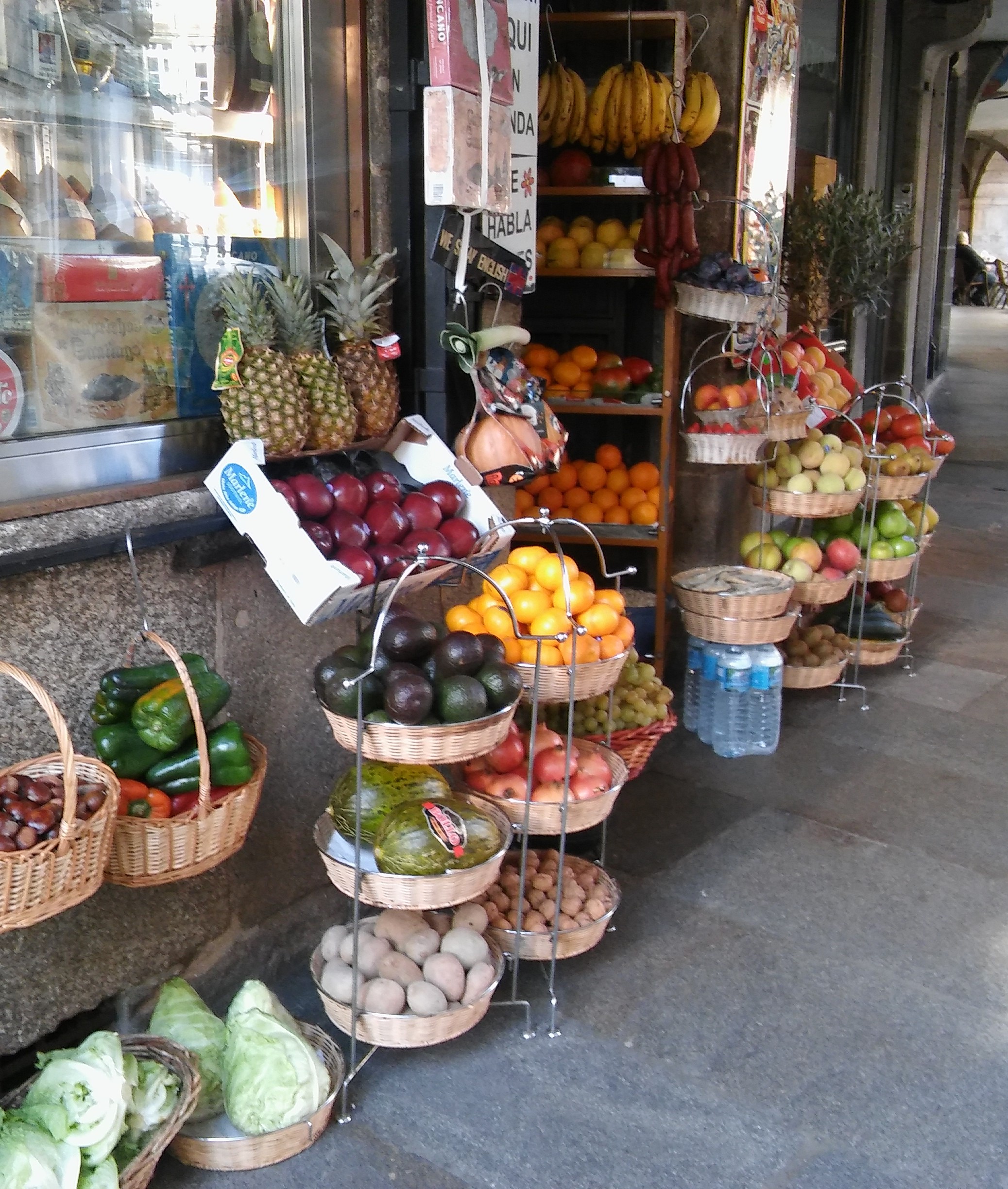 Imagen del exterior una tienda de alimentación