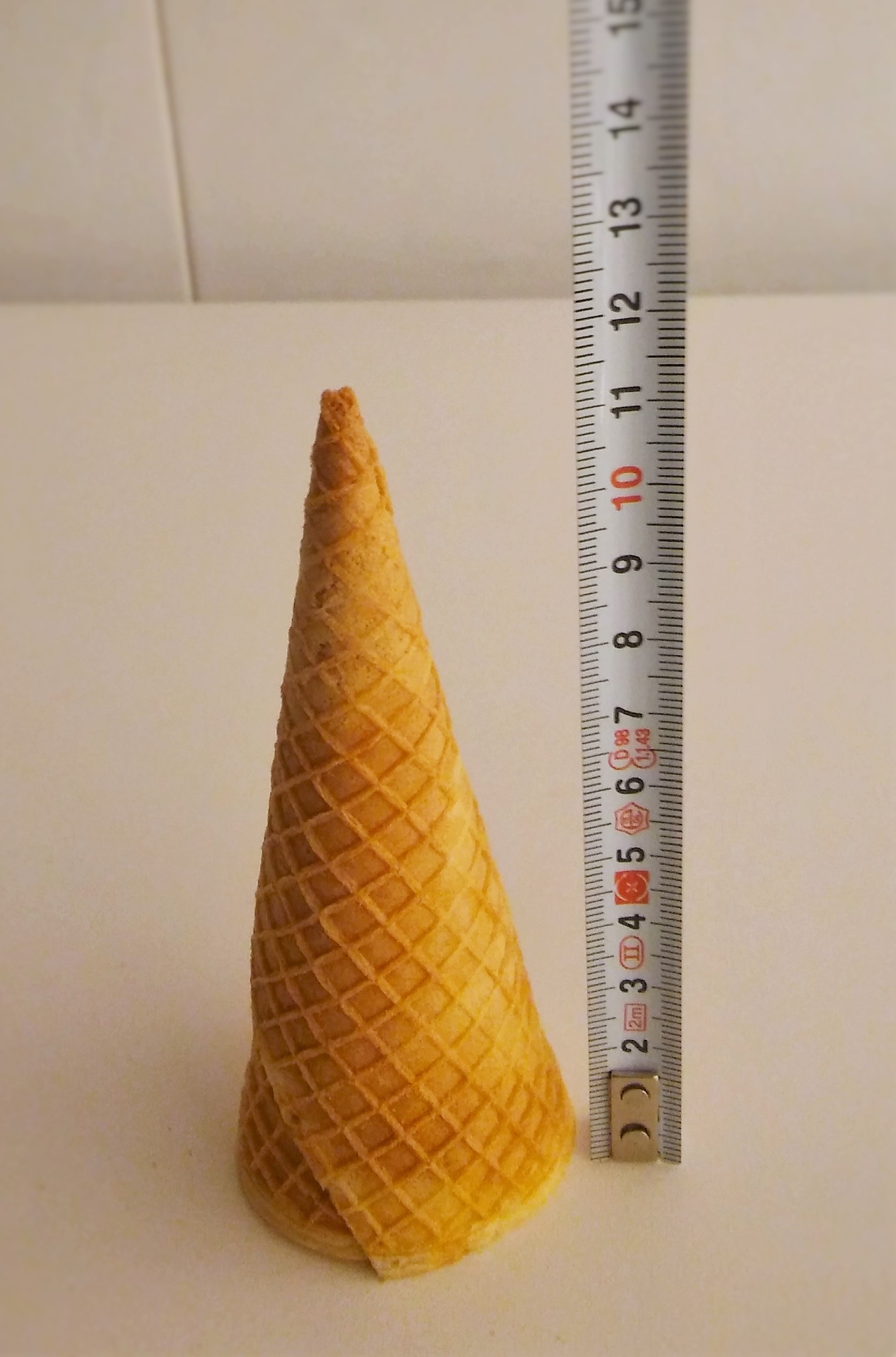 Imagen de la medición de la altura del cono