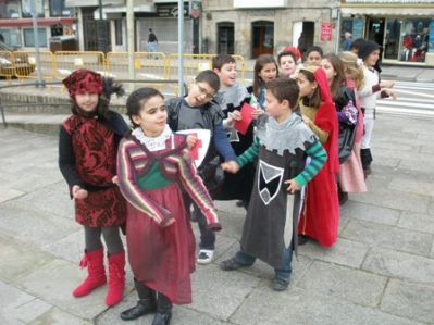 Foto - nenos_e_enas_de_3º
Palabras chave: Arribada 2