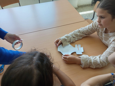 Polos eclipsados actividade 2 (6ºEP)
