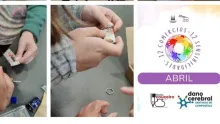 O pasado venres, un grupo de integrantes do voluntariado da biblioteca desprazámonos ata a coñecida libraría Couceiro para participar na campaña “Doce comercios, doce sensibilidades”