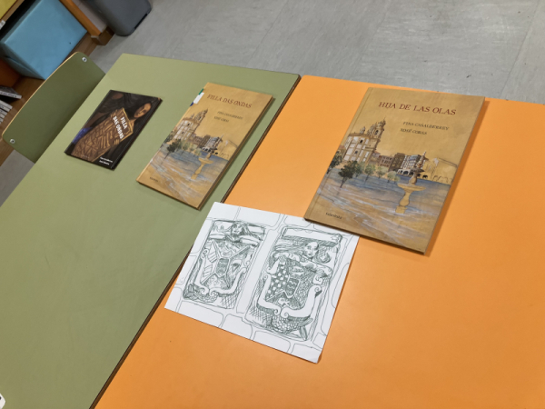 Filla das Ondas na actividade de Robótica na Biblio.
