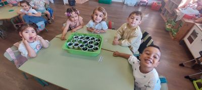 Palabras chave: VARIADO 3º TRIMESTRE 4ºEI A