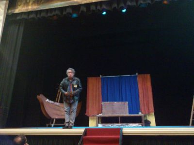 Jorge Rey dándonos a benvida.
