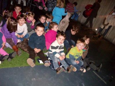 Oa máis peques diante para non perder detalle.
