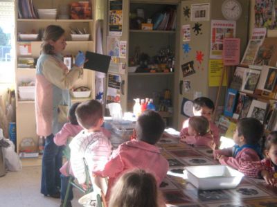 Aula de tres anos no obradoiro
