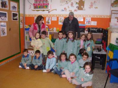 Moitas grazas por vir.
