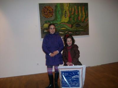 Zaira coa súa irmá Noa
