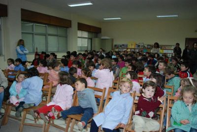 CELEBRANDO O DÍA DA BIBLIO ESCOLAR
