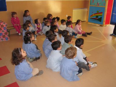 ATENTOS
Palabras chave: contacontos