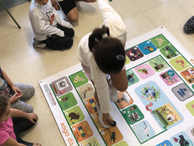 Xoves 6 de outubro de 2022.
Coa idea de dar coñecer a compostaxe entre a rapazada, os nenos e nenas de educación primaria desenvolveron a proposta escolar do Plan Revitaliza da Deputación de Pontevedra.
Palabras chave: Plan Revitaliza