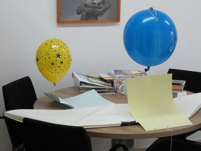 PROBAS
FLOTAN OS GLOBOS
