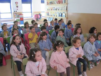 ATENTOS A REPRESENTACIÓN DOS TÍTERES
