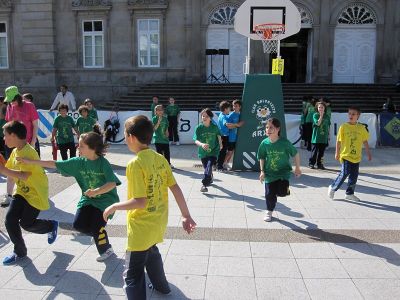 PARTIDOS EN VARIAS CANCHAS
