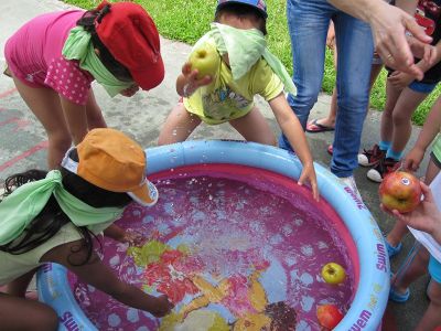 OUTRO GRUPO COAS MAZÁS

