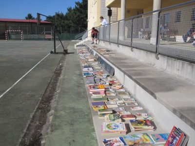 EXPOSICIÓN DE LIBROS
