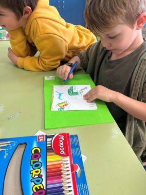 Palabras chave: MOLINILLOS DE PAPEL