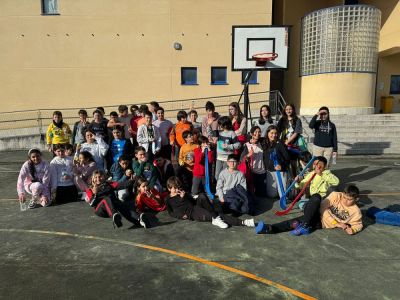 Durante estos dous trimestres, diferentes cursos do CEIP San Benito de Lérez realizamos varios encontros deportivos con outros centros cercanos, levados a cabo polo Xogade
Palabras chave: deporte