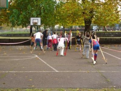 Zancos
Aaaa imos caer!!!
