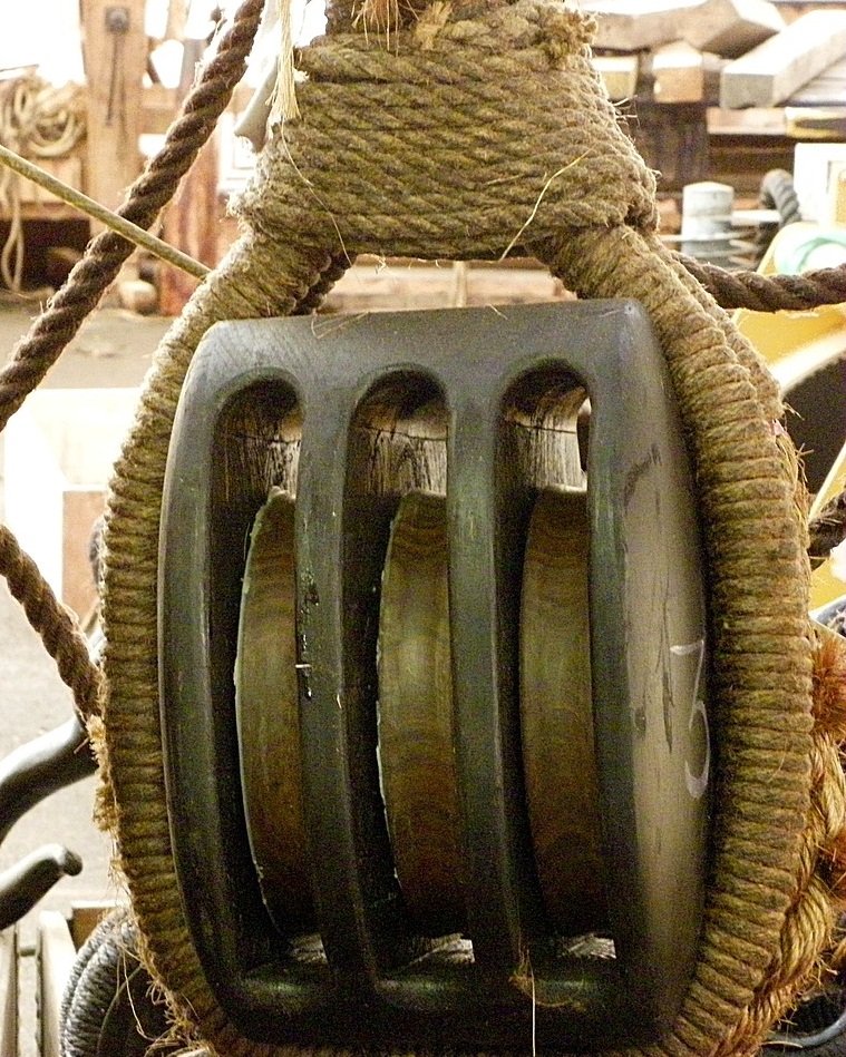 Fotograf&iacute;a con una polea triple.