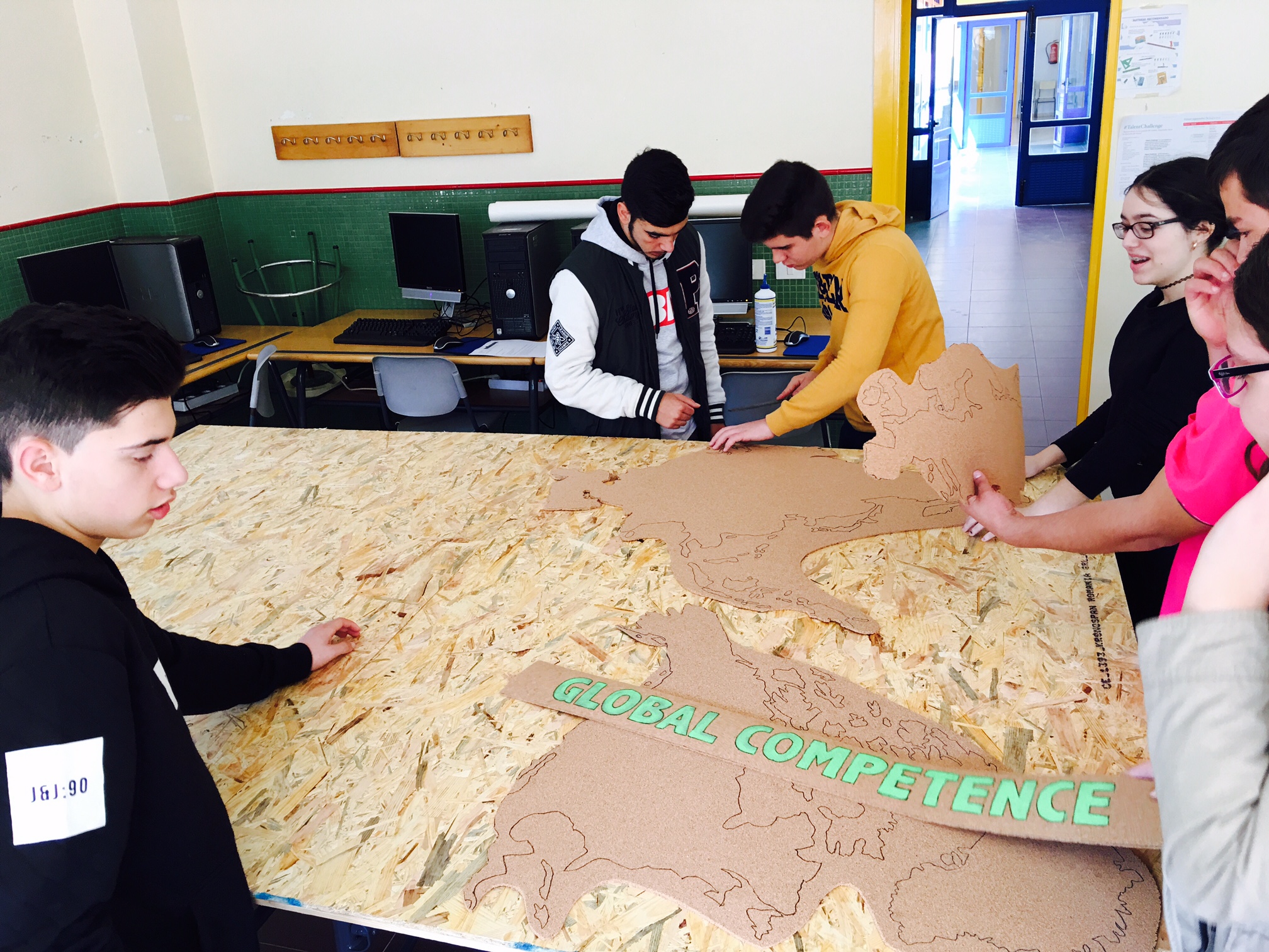 Mural elaborado para el centro