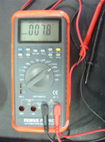 Se muestra un polímero, se trata de un útil de medir parámetros elétricos