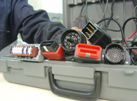 Maleta de conectores para diagnosis, anterior al OBD II.