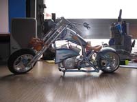 La imagen muestra la fotografía de la maqueta de una moto.