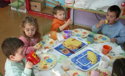 A comer! Neste caso acompañamos tamén de zume de melocotón.
Que boas están!
Palabras chave: Infantil biscoito