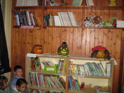 CABAZAS_NA_BIBLIOTECA.JPG