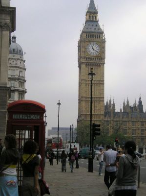 Hello from London
A típica cabina a piques de desaparecer e ao fondo Big Ben

