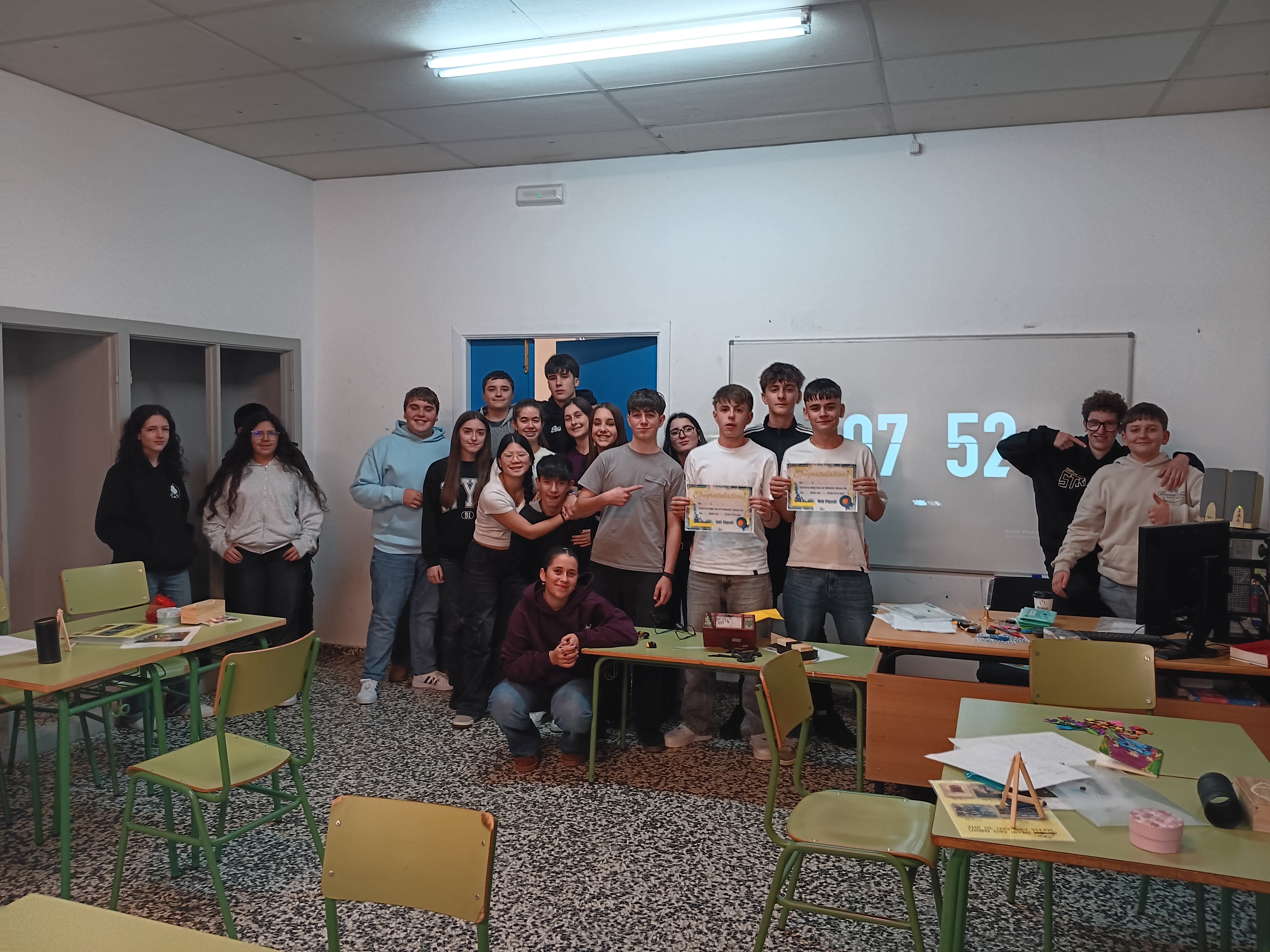 Alumnado de 3º e 4º ESO nun escape room de inglés