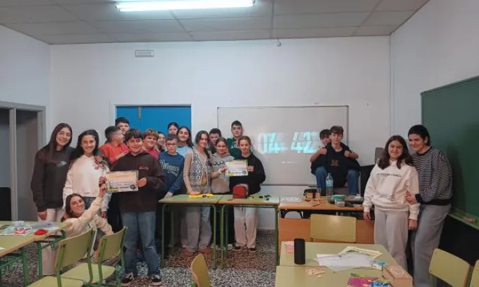Alumnado nun escape room de inglés