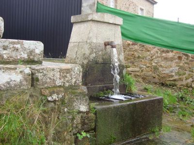 Fonte en Brión

