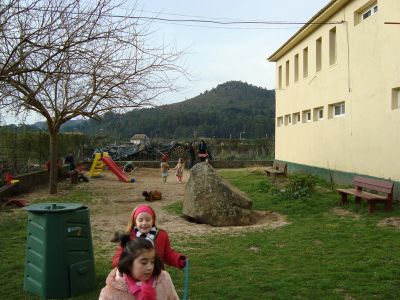 Escola de Quintáns
Escola de Quintáns patio (120109)
