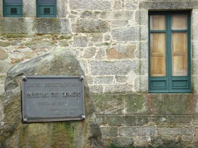 Casa da Cultura de Isorna
Placa a Faustino Rey Romero
