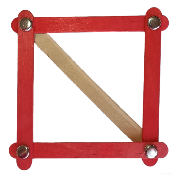 Construcción con palitos de helado para comprobar el poder del triángulo en las estructuras