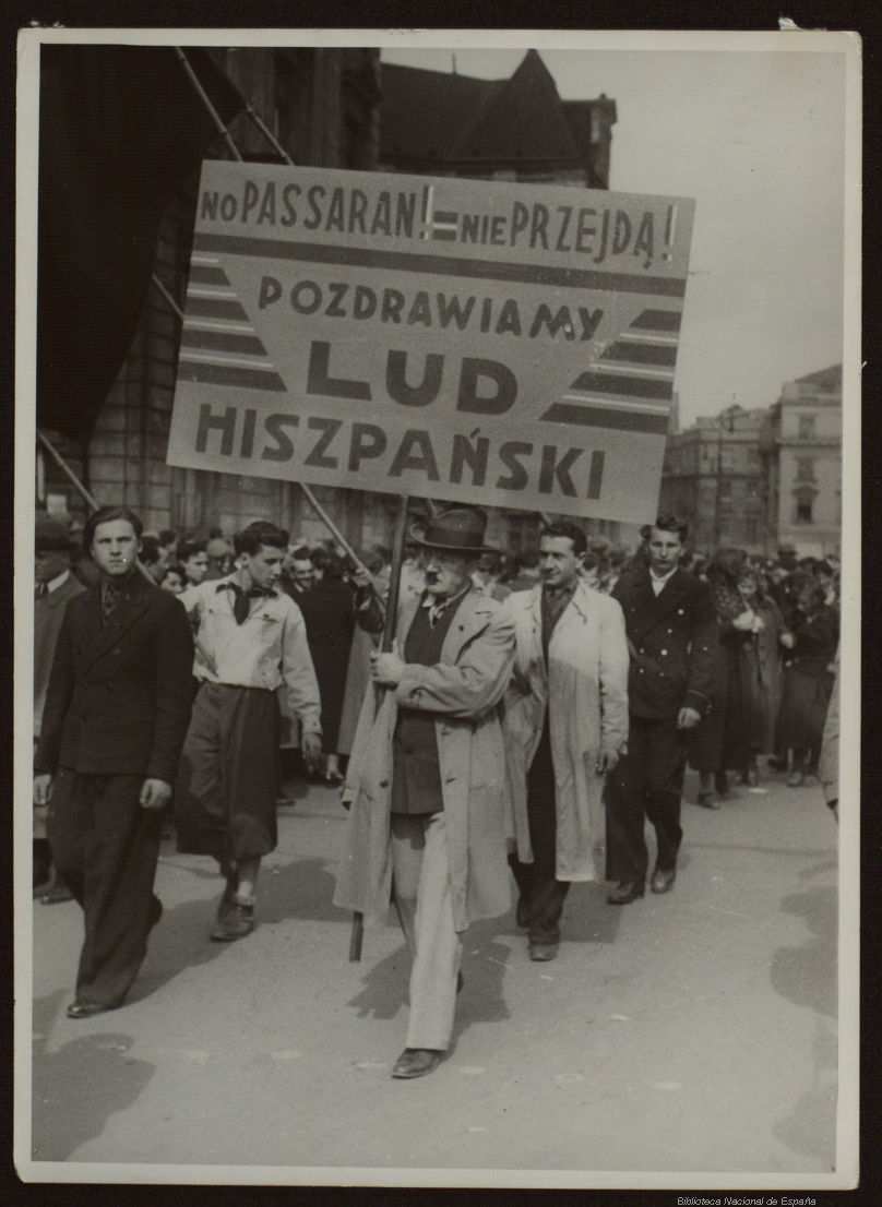 Manifestación en Varsovia en apoio á República española