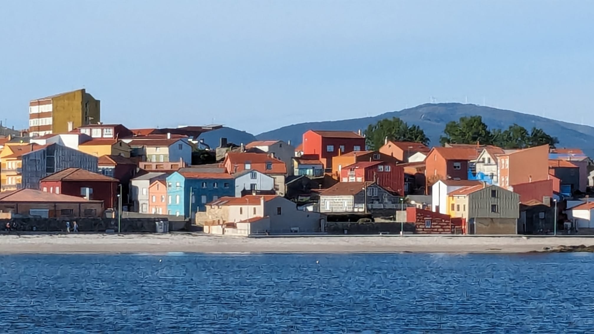 Casas mariñeiras en Cabo de Cruz