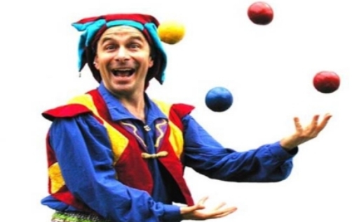 malabares con pelotas