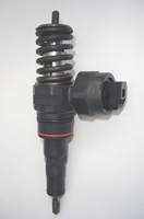 En la imagen podemos apreciar lun inyector bomba, en el que se aprecia la electroválvula y la bomba con su muelle, así como el inyector.