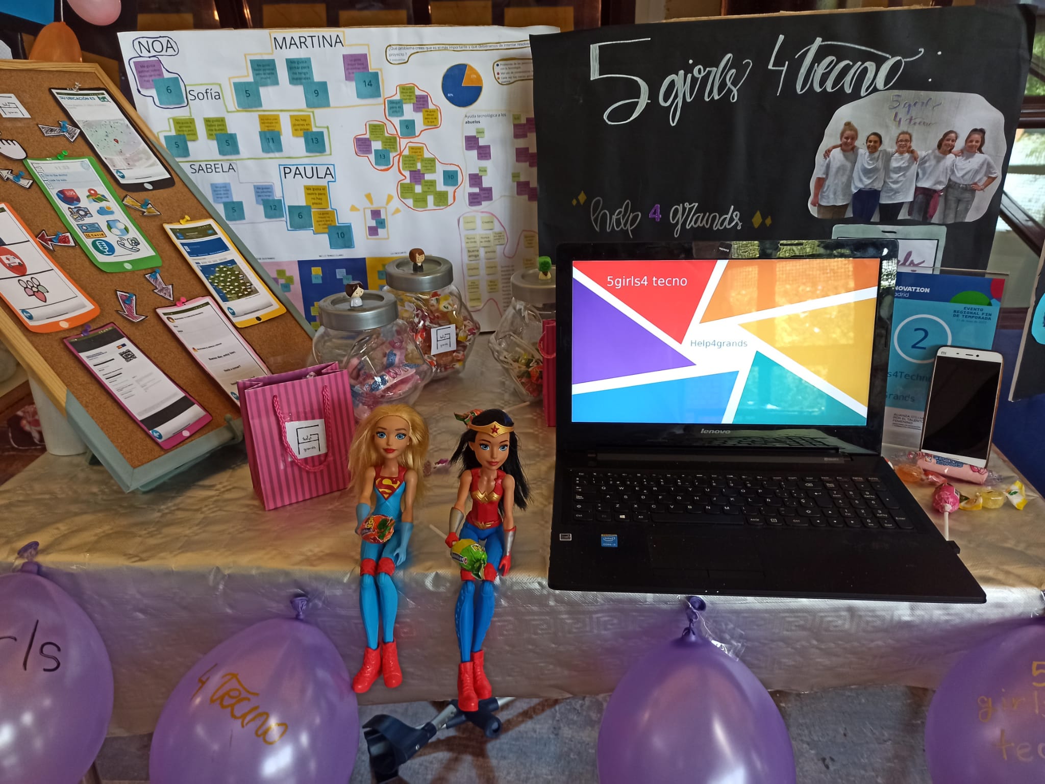 Stand del equipo 5girls4tecno