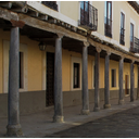 Pies derechos de madera. (De jacinta lluch valero en flickr).