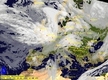 Previsión meteorológica. Imagen de satélite para poder realizar la previsión meteorológica. Se ve una gran masa de nubes situada sobre las Islas Británicas.