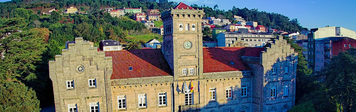 Fachada do IES Fernando Blanco
