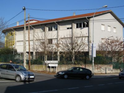 chegando por carretera
