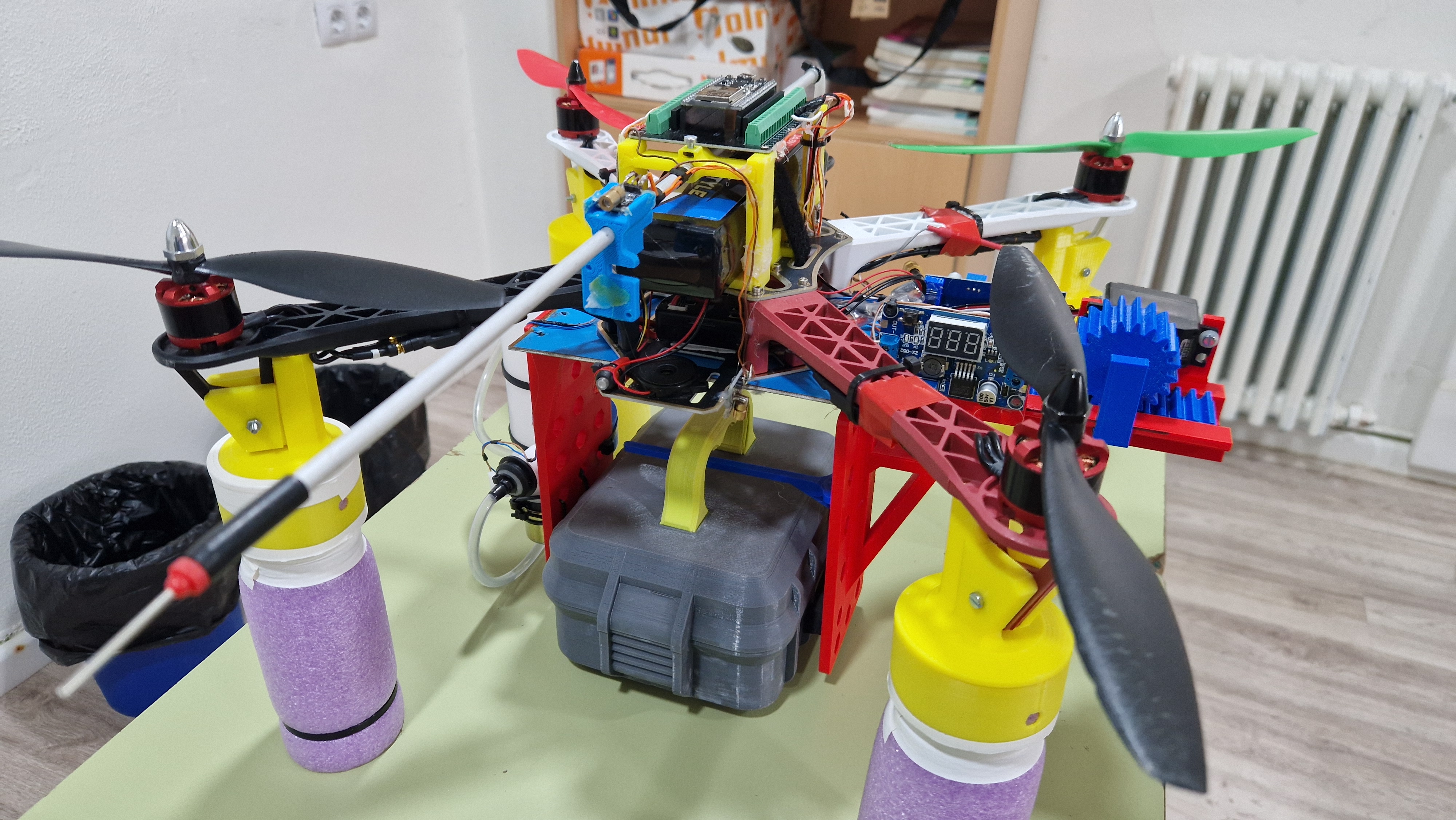 dron V edición
